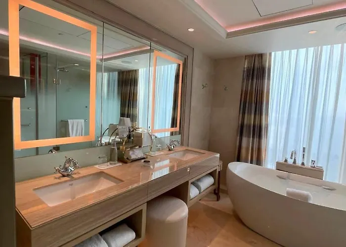 Grand Coral Deluxe Okada 5* 马尼拉